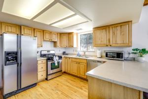 6 Mi to Arizona Snowbowl Forest-View Sanctuary!