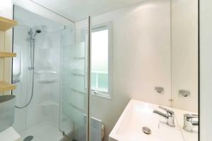 Chalets Chalet 3 etoiles - Piscine - ccbbhfa : photos des chambres
