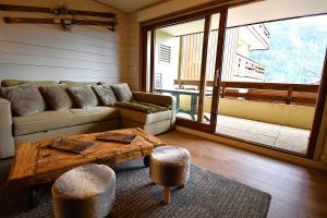 VAUJANYLOCATIONS - VerneyA3