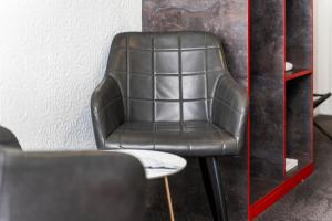 Stylish Double Studio Near the City Centre with Netflix Parking