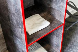 Stylish Double Studio Near the City Centre with Netflix Parking