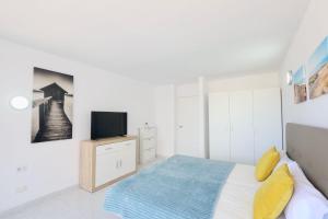 Stylish studio Olympia with ocean view