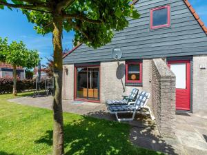 Holiday Home Julianadorp near Beach