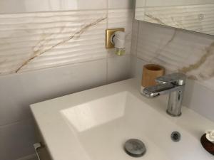 B&B / Chambres d'hotes Pervenche : Chambre Simple - Vue sur Jardin