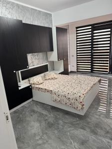 Apartament 3 camera Dem Radulescu H&H