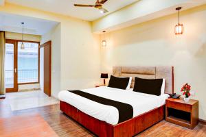 Townhouse Oak Sector 47 Near Medanta