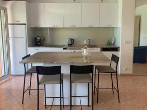 Appartements Moderne Wohnung In Mougins Mit Eigenem Garten : photos des chambres