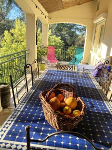 Villa 12 personnes au calme avec piscine