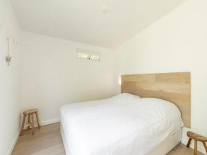 Bungalow in Netherlands with Garden & Trampoline