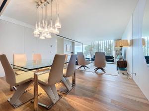 Monumental Sea&Sky by Atlantic Holiday