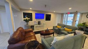 Copley Inn & Suites By OYO Akron OH