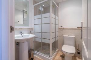 Stunning Apartment with Roof Terrace & Great Views