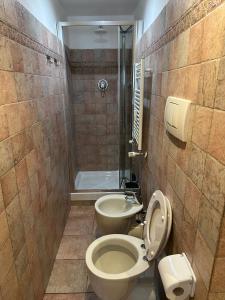 3 coins trastevere station