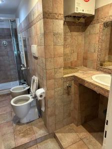 3 coins trastevere station