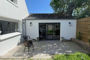 Maisons de vacances Spacious house near the beach Saint-Lunaire : Maison de Vacances