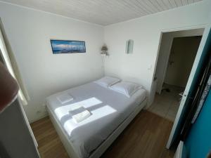 Joli T2 climatisé avec terrasse et piscine, Wifi
