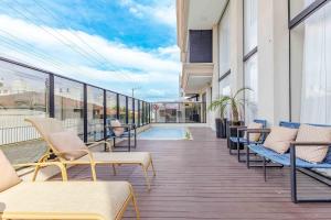 Apartamento a 150 Metros da Praia com Piscina