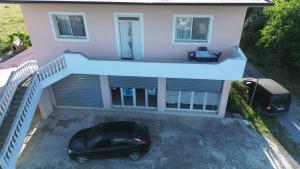 Villa Mesi Bridge by River