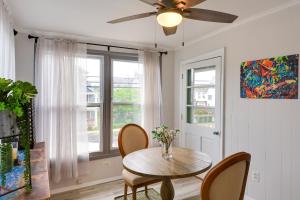 5 Blocks to Beach Apt with Balcony in Ocean Grove!