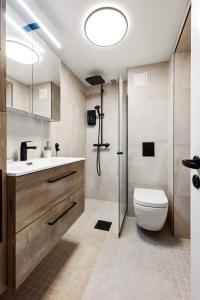 Roomsly Apartments - Free parking in peaceful area