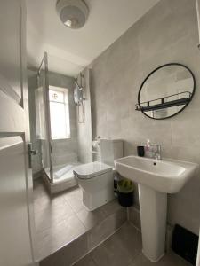 Spacious 2 Bed Flat on Iconic Old Compton Street Soho