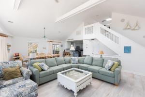 Private Semi-Oceanfront Retreat with Pool & Spa