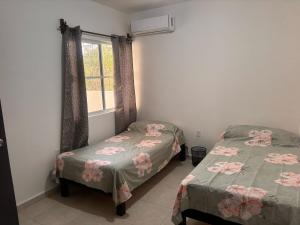 Blue Beach 2 min to Miramar Beach