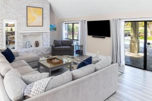 Spacious Pet-Friendly Home Sea Pines Golf Views