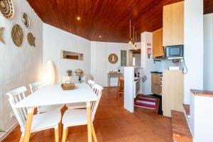 Muito acolhedor com vista de mar