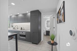 Downtown Vibes Pool Gym & Oceanview