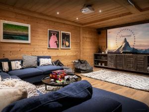 La Grange à LOurs - OVO Network