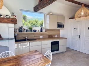 Villas Villa Prestige 5 etoiles, Piscine, Jacuzzi & Vue - Climatisation : photos des chambres