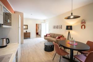 Il Casale degli Ulivi - Agriturismo - TENIMENTI LEONE