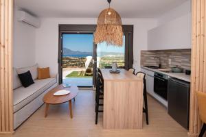 Esperos Panoramic View Suites 2