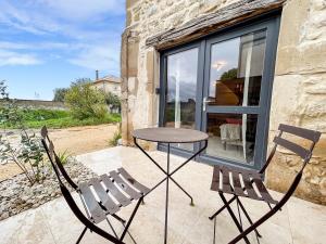 Appartements Charmant Duplex Avec Terrasse : photos des chambres