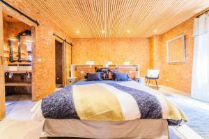 Appartements Gite de France La cachette 5 epis - Gite de France 10 personnes MAE-1313 : photos des chambres