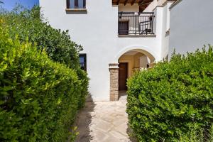 DA02 Adjacent to Aphrodite Hills Pool View