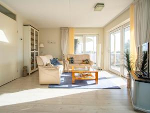 Cozy Dune-View Apartment