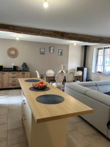 Maisons de vacances Maison avec cour : photos des chambres
