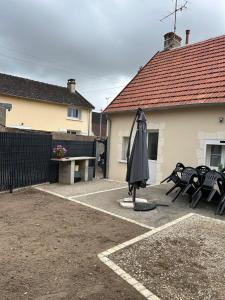 Maisons de vacances Maison avec cour : photos des chambres