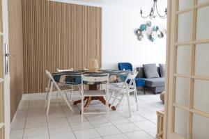 Appartements T4 - Charmant Appartement a Saint Aignan : photos des chambres