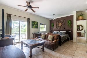 Garden Studio, Ocean Dream