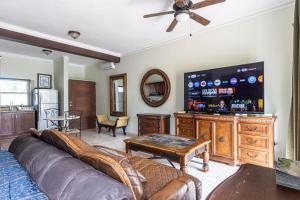 Garden Studio, Ocean Dream