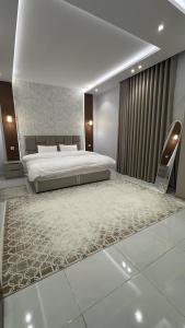 Luxury apartment, 3 bedrooms, living room, kitchen