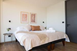 Chic & Cozy 2BR Oasis in the Heart of Las Condes