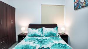 Macaw House with private pool in Arenas Herradura