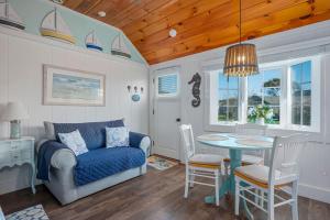 Seaside Cottages - Cottage 13A - By The Sea