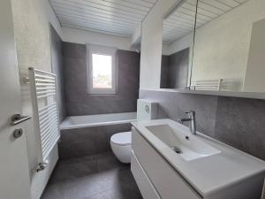 Apartment for 7, close to Zurich and Luzern, free private parking