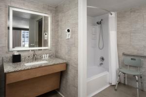 King Suite - Mobility Access/Non-Smoking room in Ramada by Wyndham Hollywood Downtown
