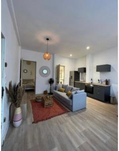 T2 calme à 11 minutes des Remparts - Wifi Parking